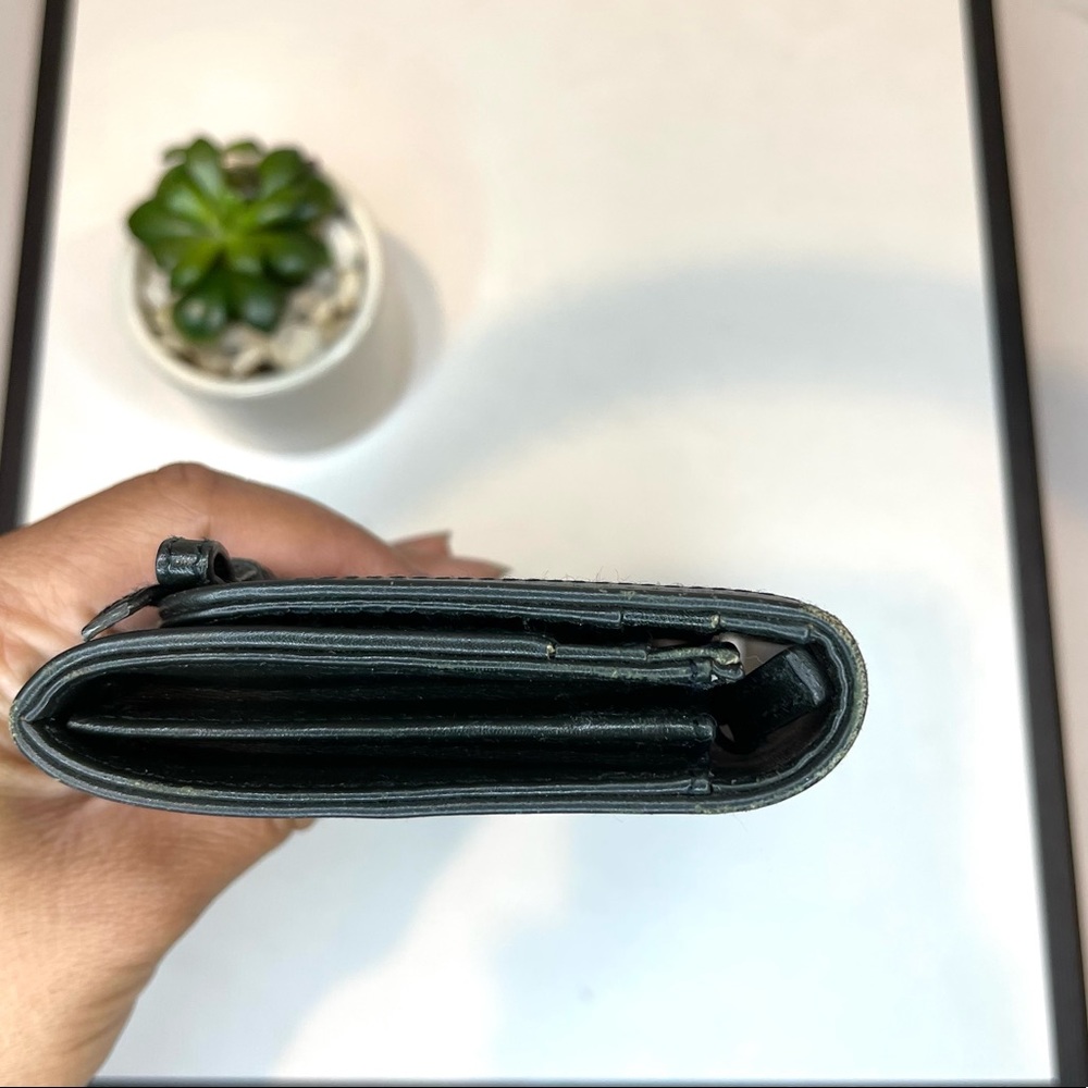 Prada Green and Black Wallet - Picture 4 of 12